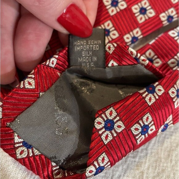 80s Vintage Robert Talbott Best in Class 100% Silk Tie Designer Red Preppy 57.5" - Picture 7 of 8